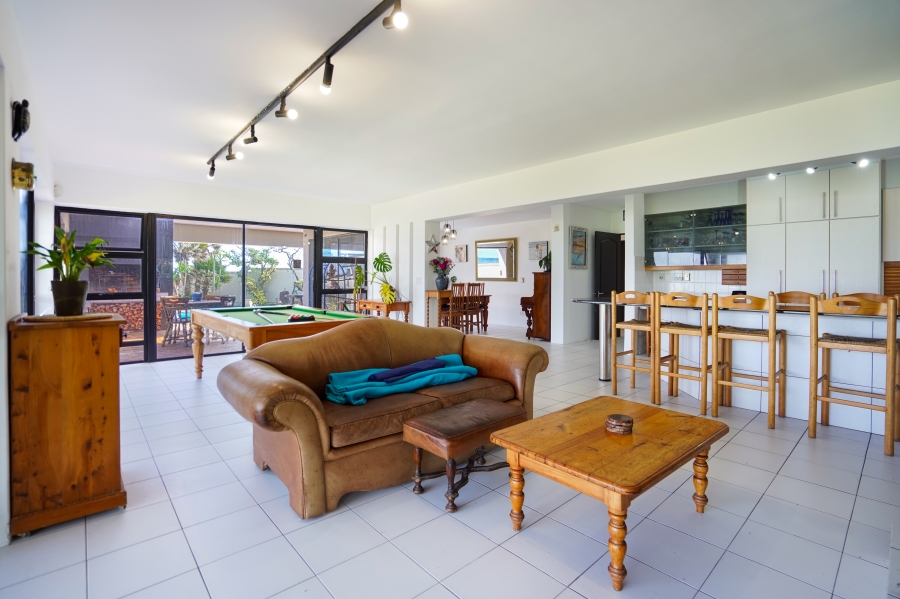 4 Bedroom Property for Sale in Van Riebeeckstrand Western Cape